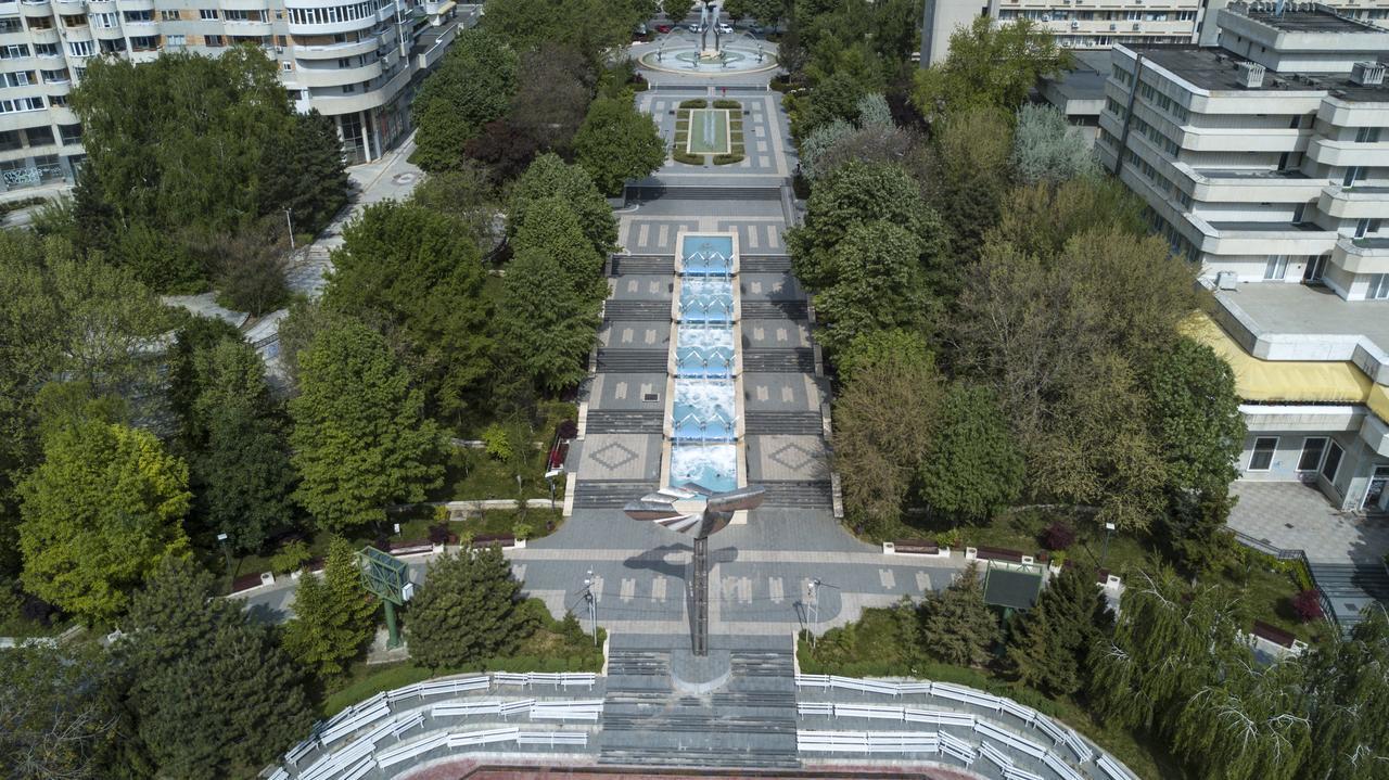Hotel Belvedere Brăila Екстериор снимка